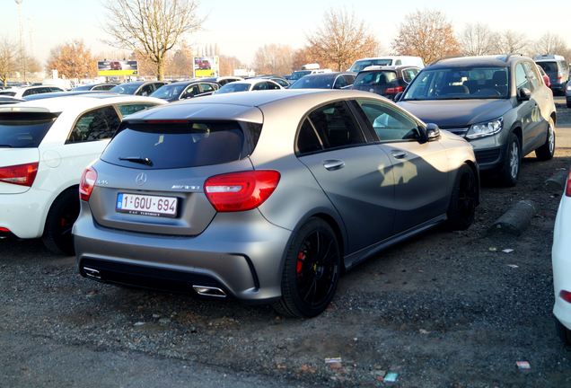 Mercedes-Benz A 45 AMG