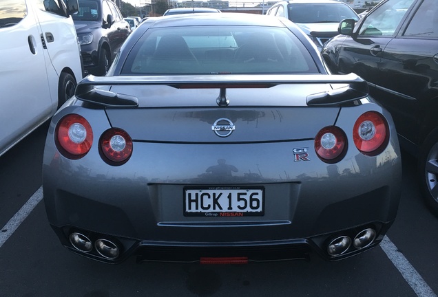 Nissan GT-R 2011