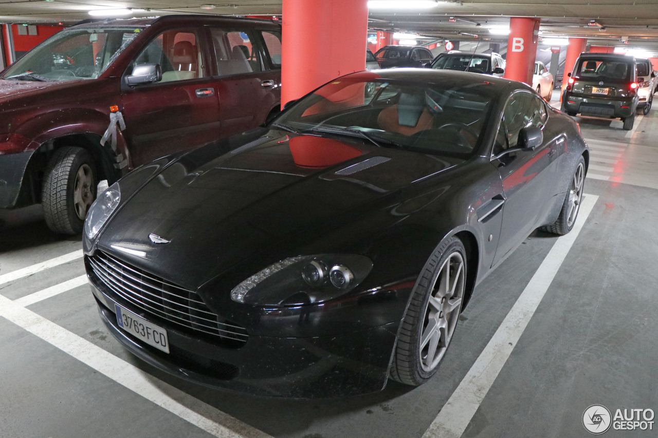 Aston Martin V8 Vantage