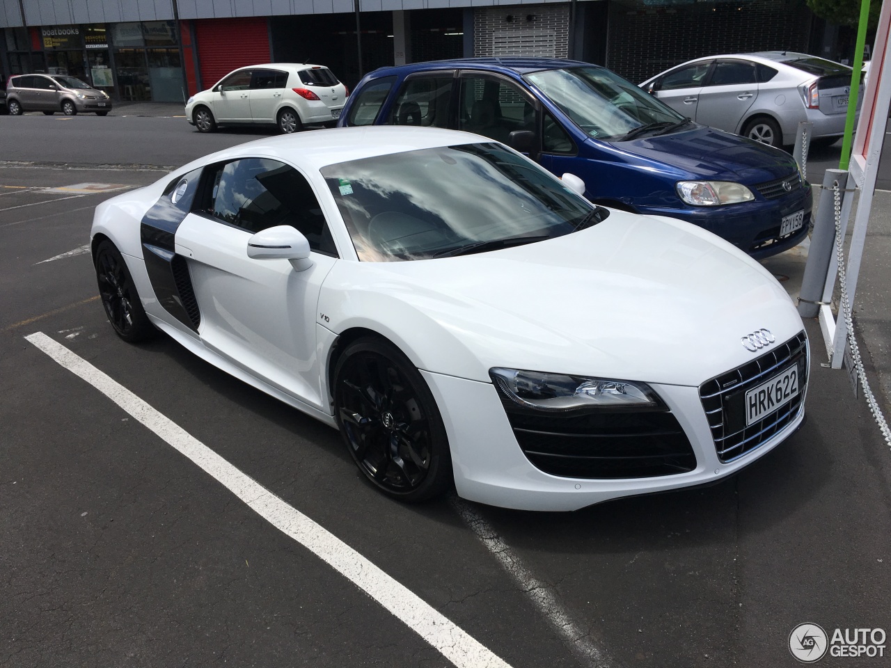 Audi R8 V10