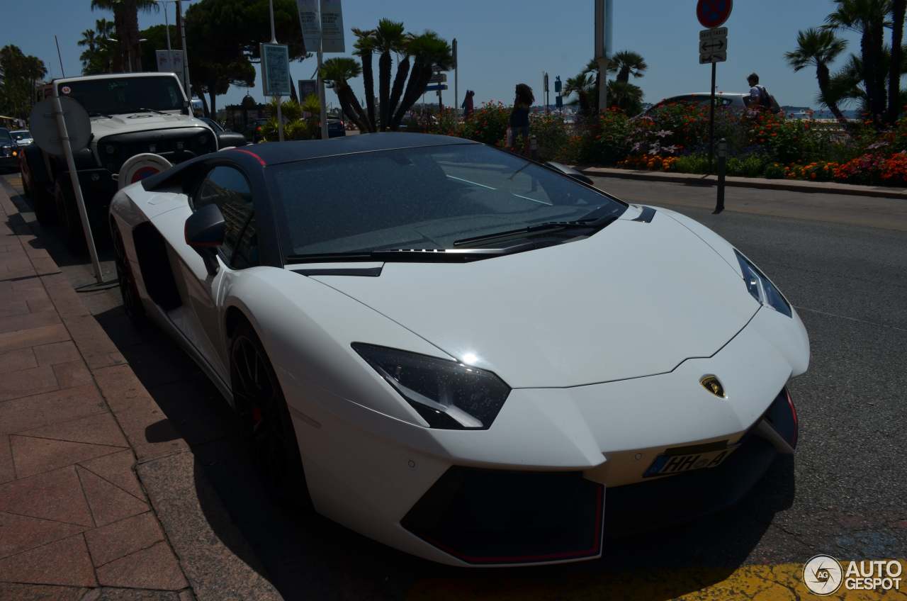 Lamborghini Aventador LP700-4 Pirelli Edition