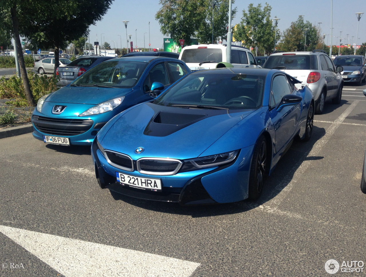 BMW i8