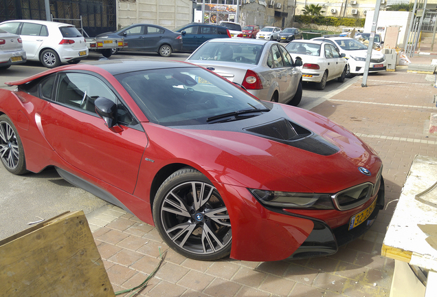 BMW i8 Protonic Red Edition