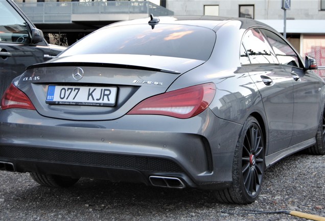 Mercedes-Benz CLA 45 AMG Edition 1 C117