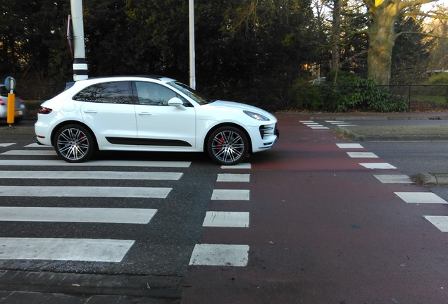 Porsche 95B Macan Turbo