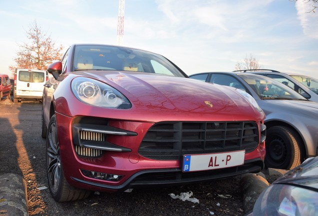 Porsche 95B Macan Turbo