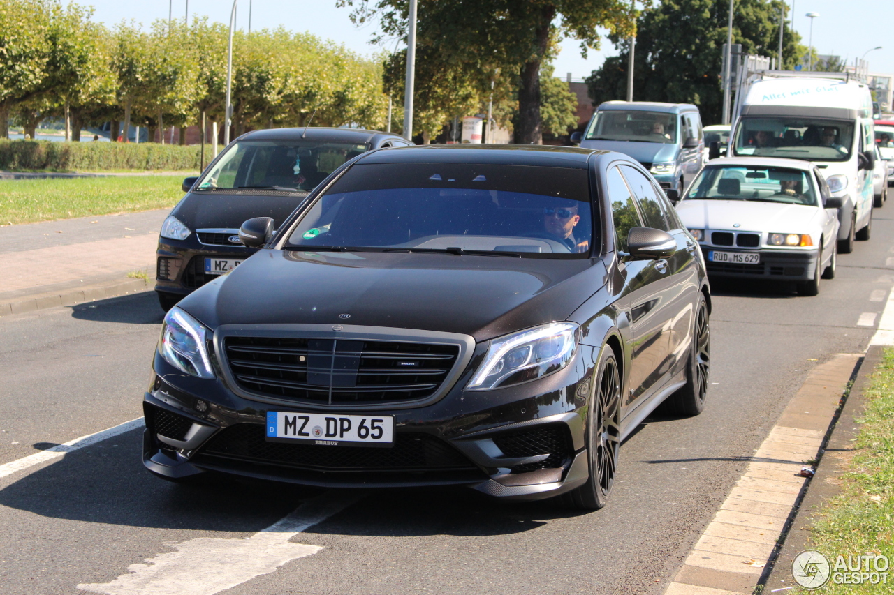 Mercedes-Benz Brabus 900 Rocket