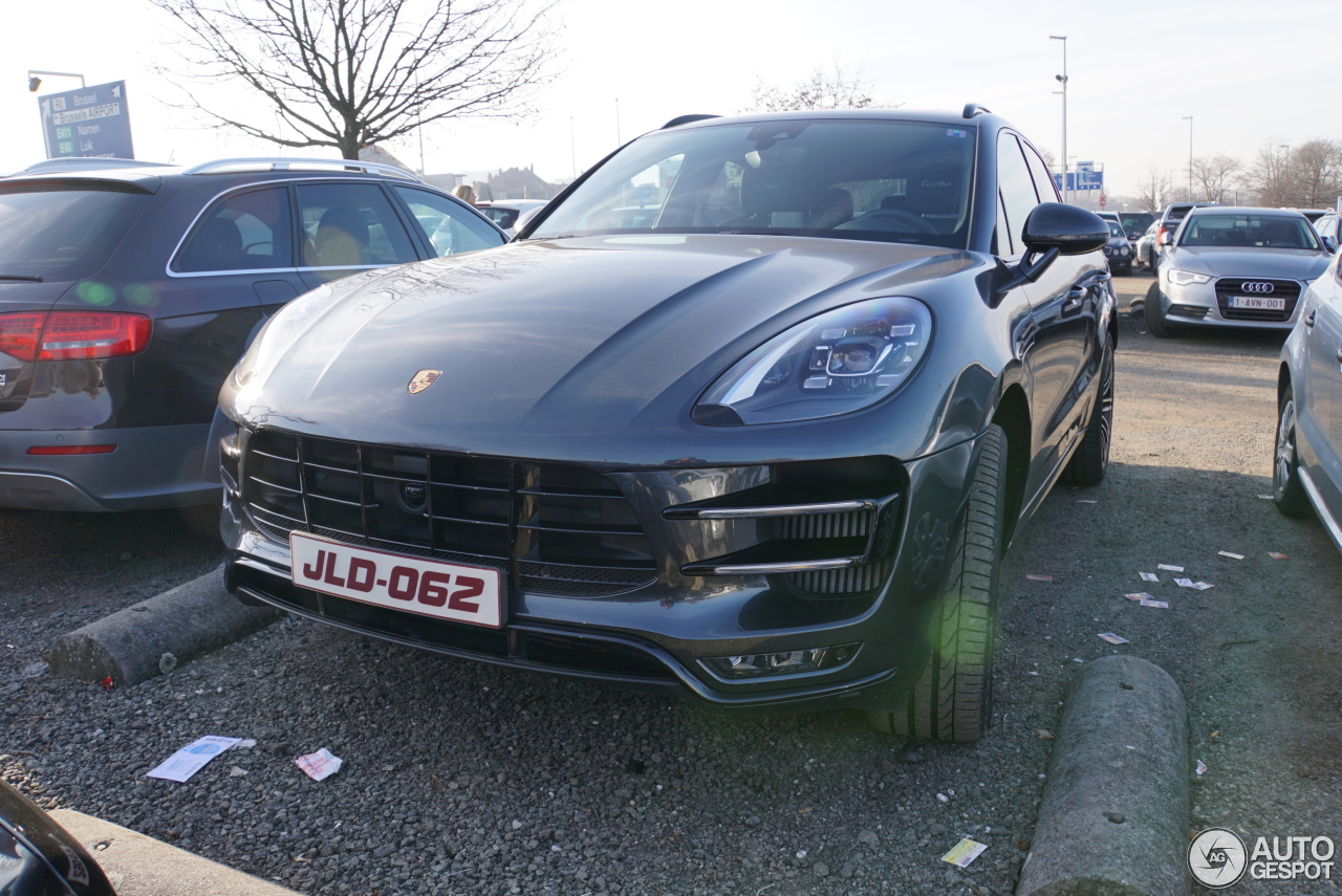 Porsche 95B Macan Turbo