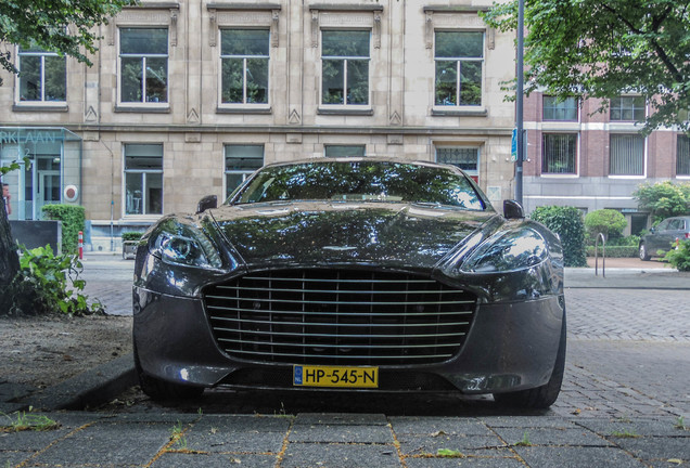 Aston Martin Rapide S