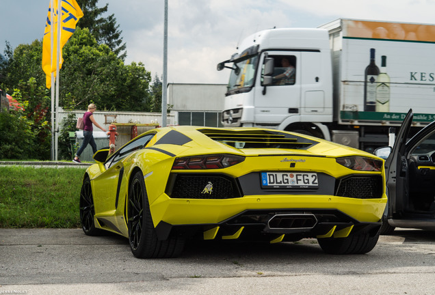 Lamborghini Aventador LP700-4