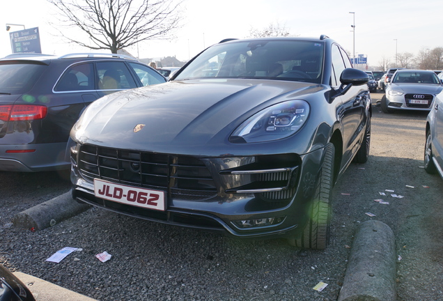 Porsche 95B Macan Turbo