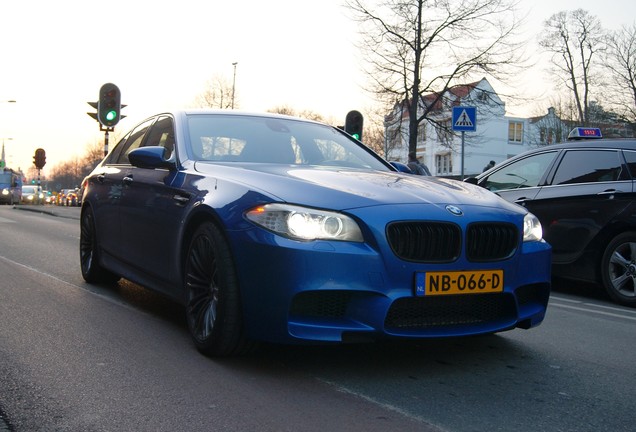 BMW M5 F10 2011