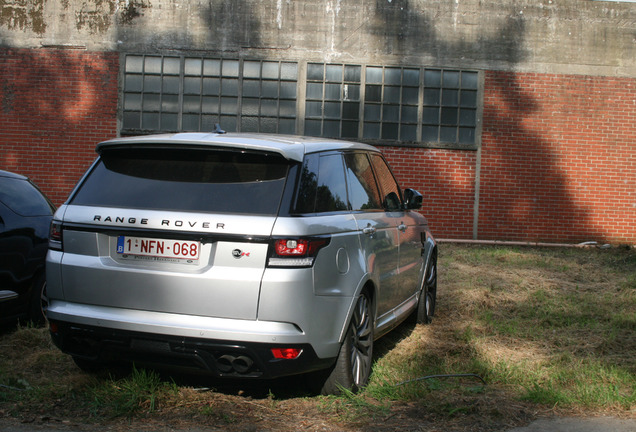 Land Rover Range Rover Sport SVR