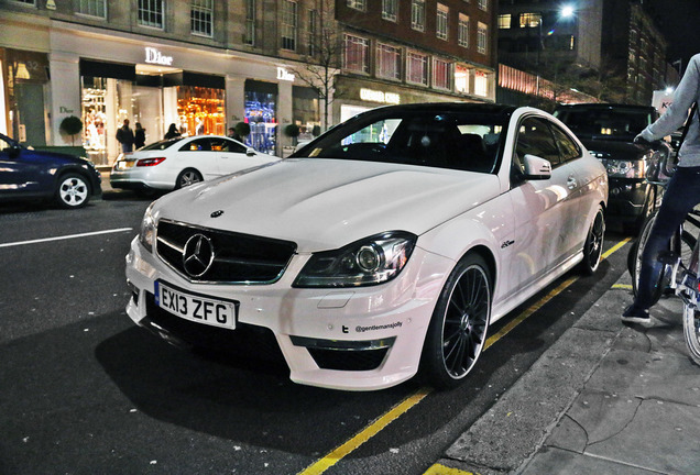 Mercedes-Benz C 63 AMG Coupé