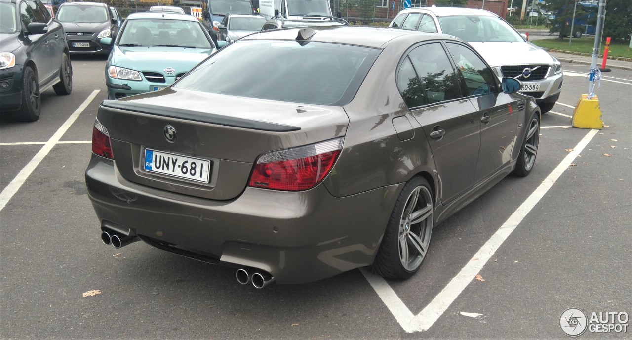 BMW M5 E60 2005