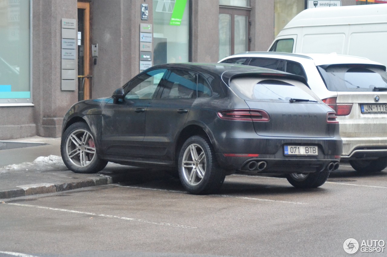 Porsche 95B Macan GTS