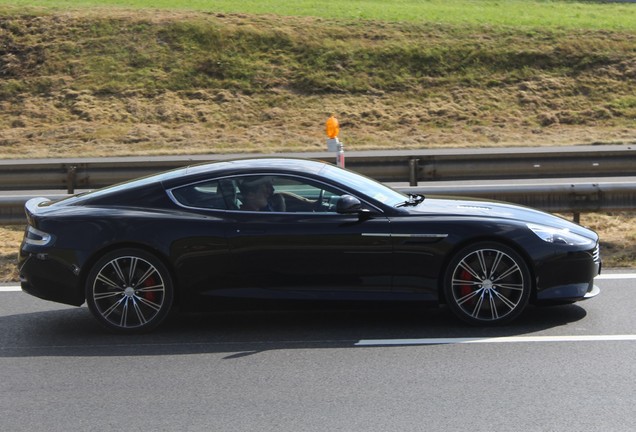 Aston Martin DB9 2013