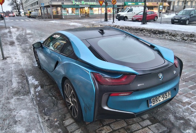 BMW i8