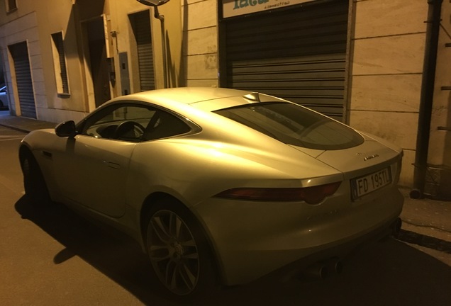 Jaguar F-TYPE R Coupé