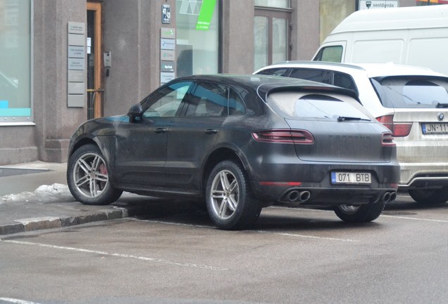 Porsche 95B Macan GTS