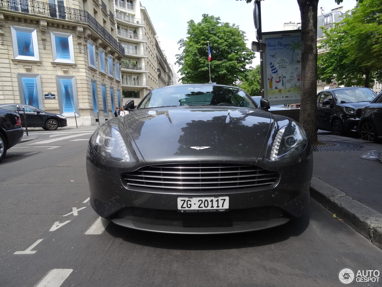 Aston Martin DB9 2013