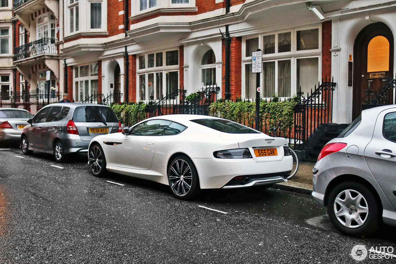 Aston Martin DB9 2015 Carbon White Edition