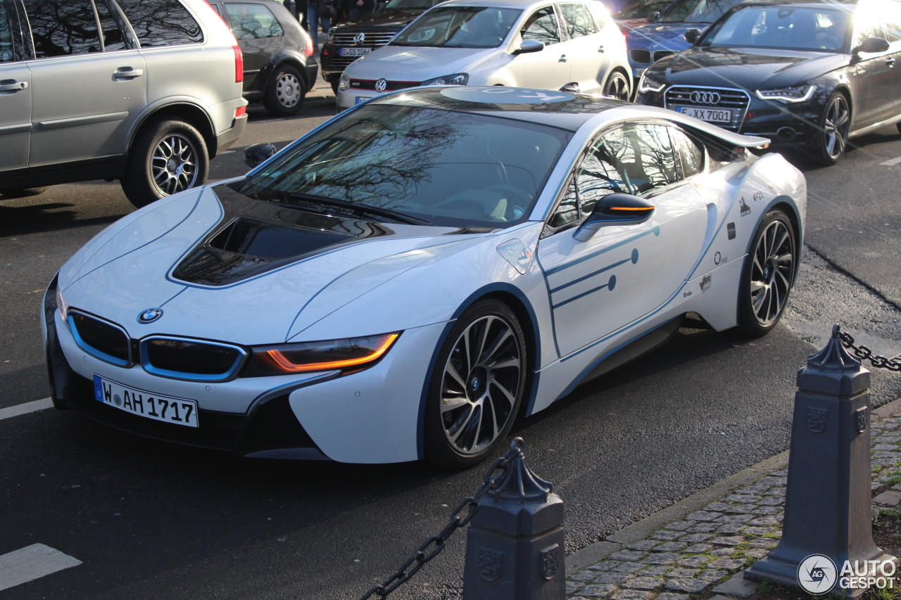 BMW i8