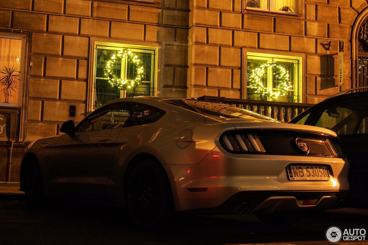 Ford Mustang GT 2015