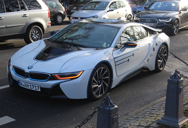 BMW i8