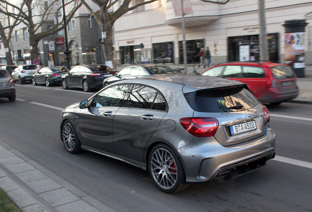 Mercedes-AMG A 45 W176 2015