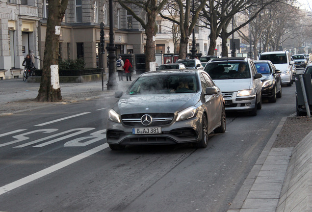 Mercedes-AMG A 45 W176 2015