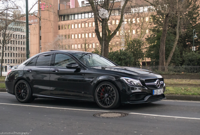 Mercedes-AMG C 63 S W205