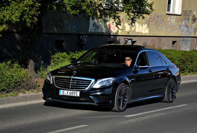 Mercedes-Benz S 63 AMG V222