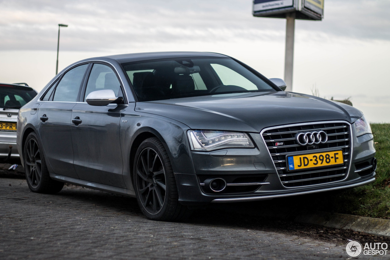 Audi S8 D4