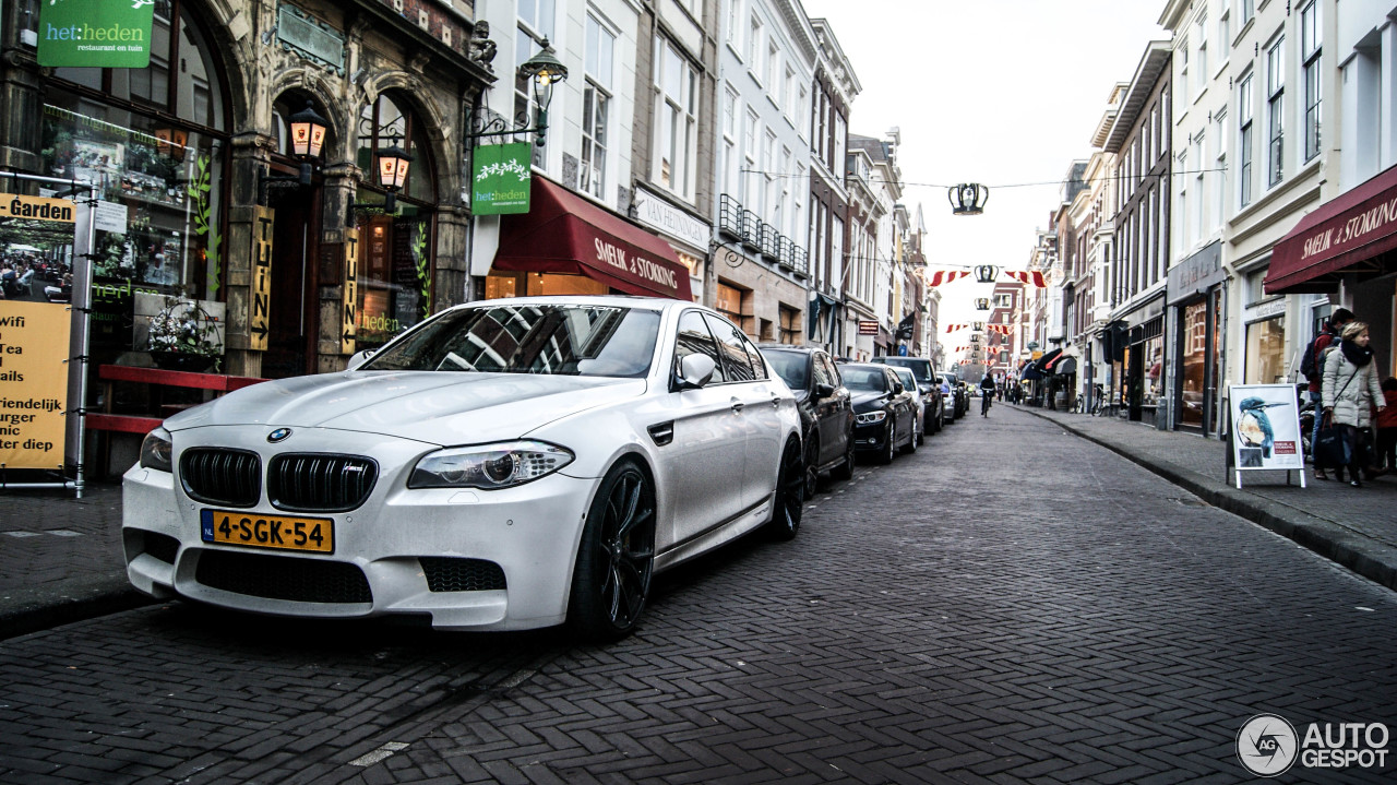 BMW M5 F10 2011