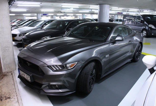 Ford Mustang GT 2015