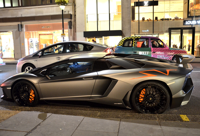 Lamborghini Aventador LP750-4 SuperVeloce Roadster