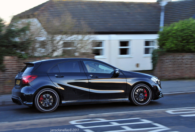 Mercedes-AMG A 45 W176 2015