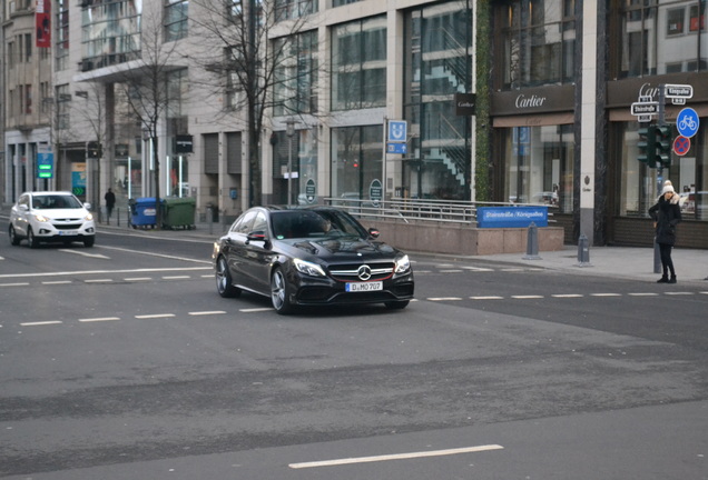 Mercedes-AMG C 63 S W205 Edition 1