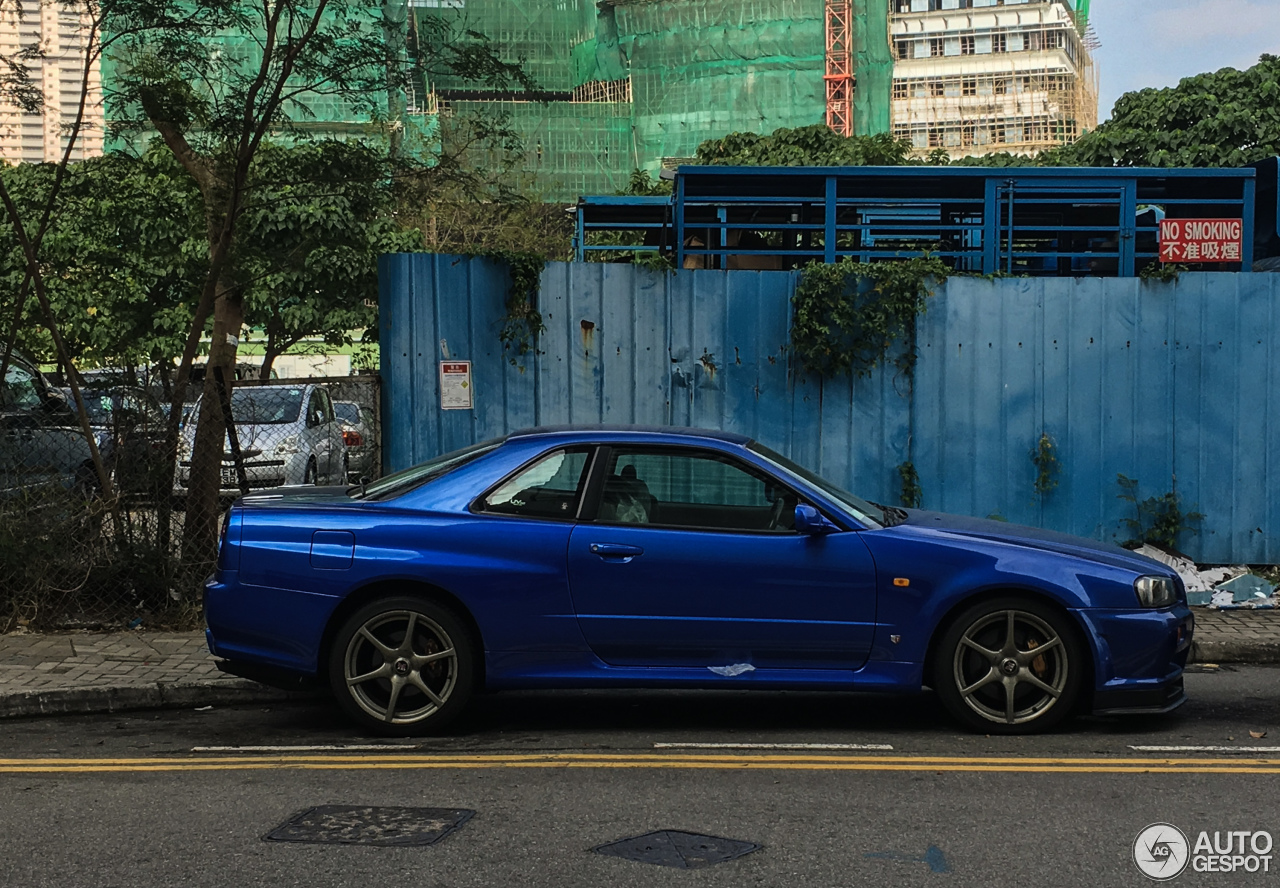 Nissan Skyline R34 GT-R V-Spec - 13 January 2020 - Autogespot