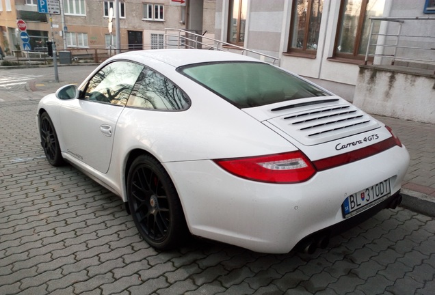 Porsche 997 Carrera 4 GTS