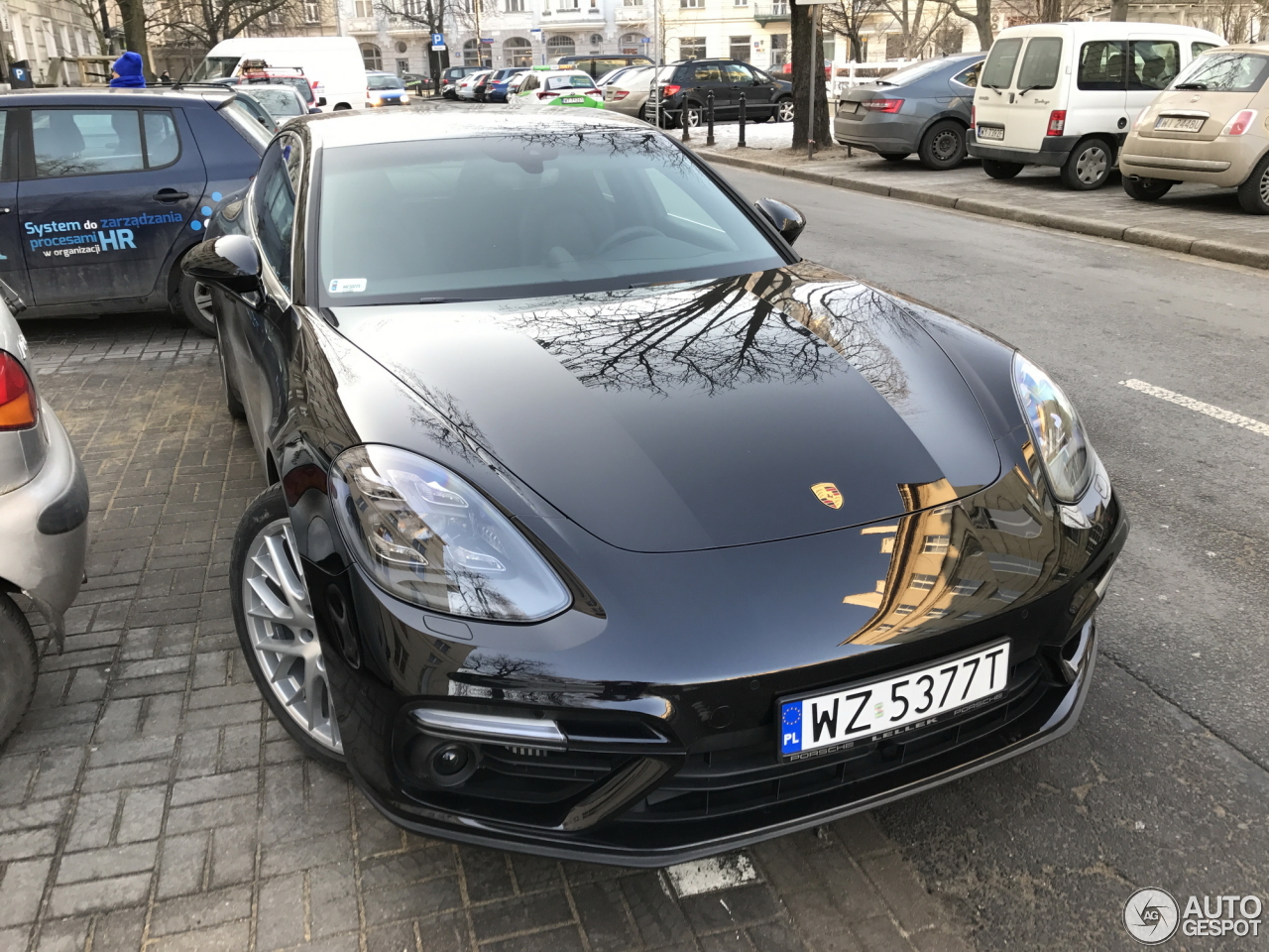 Porsche 971 Panamera Turbo