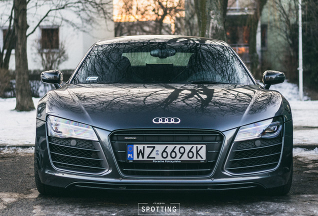 Audi R8 V10 Plus 2013