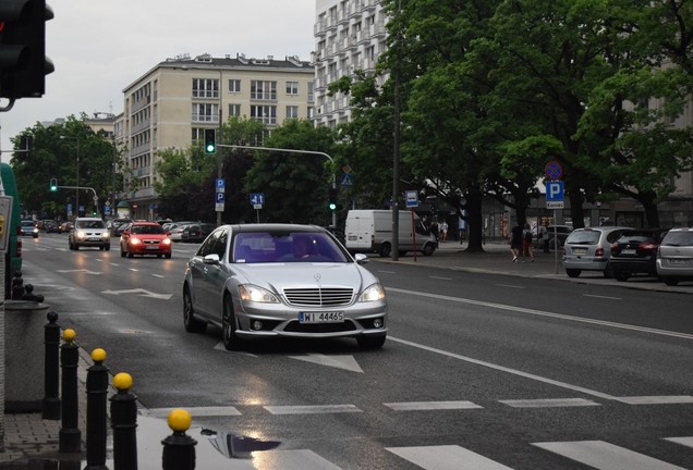 Mercedes-Benz S 63 AMG W221