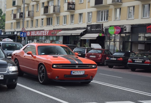 Dodge Challenger SRT-8