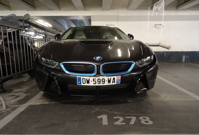 BMW i8