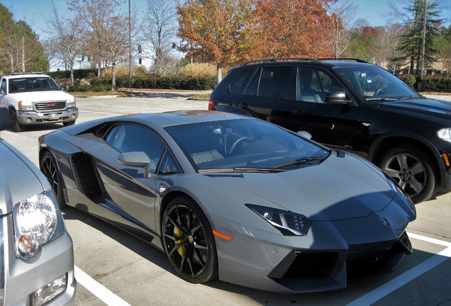 Lamborghini Aventador LP700-4