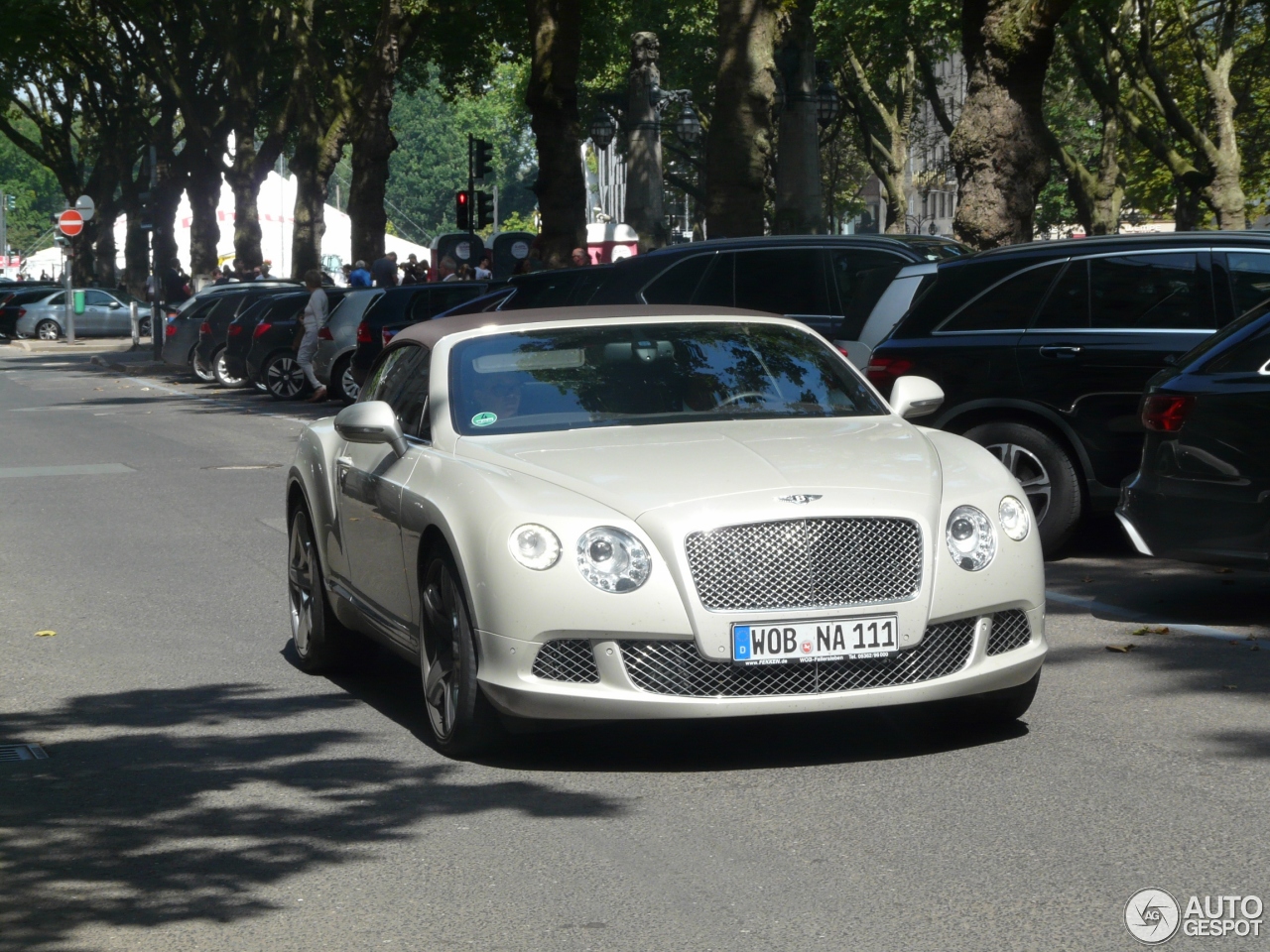 Bentley Continental GTC 2012