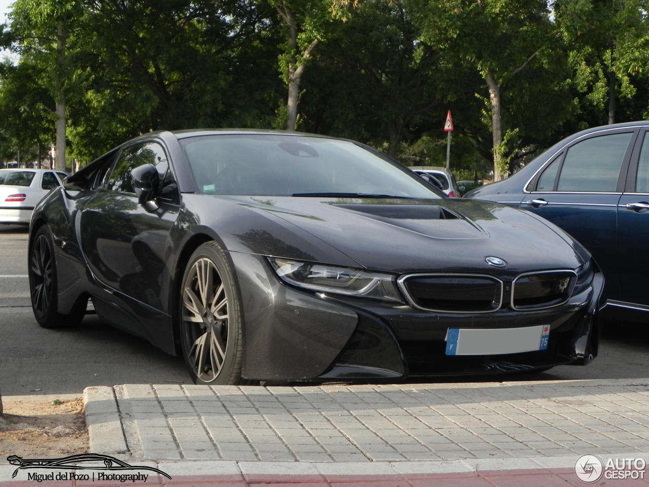 BMW i8