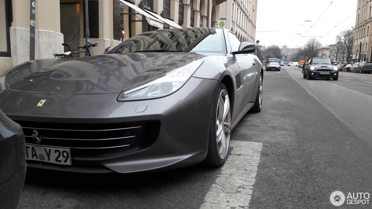 Ferrari GTC4Lusso